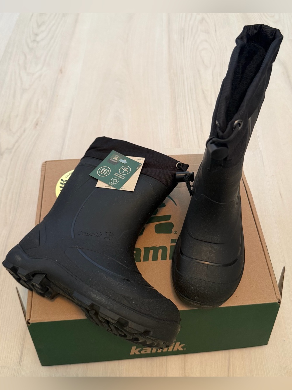 Kamik Kids Black Waterproof Pull-On Snow Boots NEW